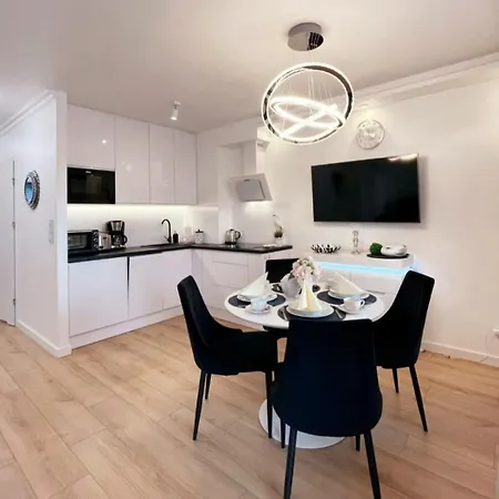 Bryza - Kwartał Róży Wiatrów - Garaż * Świnoujście