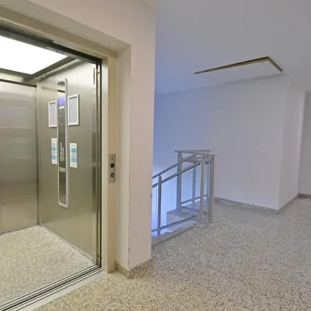 דירה Kwartal Rozy Wiatrow - Garaz - Centrum - Bryza *