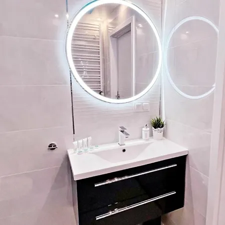Apartment Bryza - Kwartal Rozy Wiatrow - Garaz *